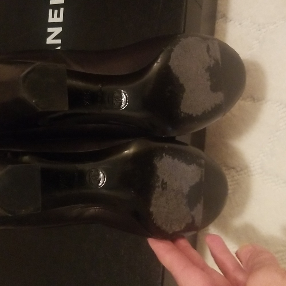 Authentic Chanel boots - Picture 4 of 12